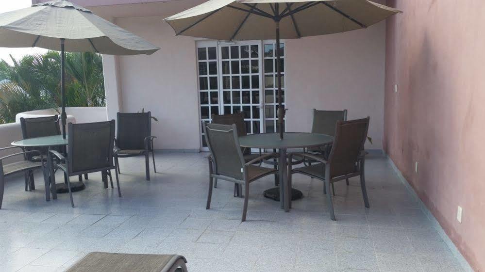 Hotel Cancun Handall Bagian luar foto